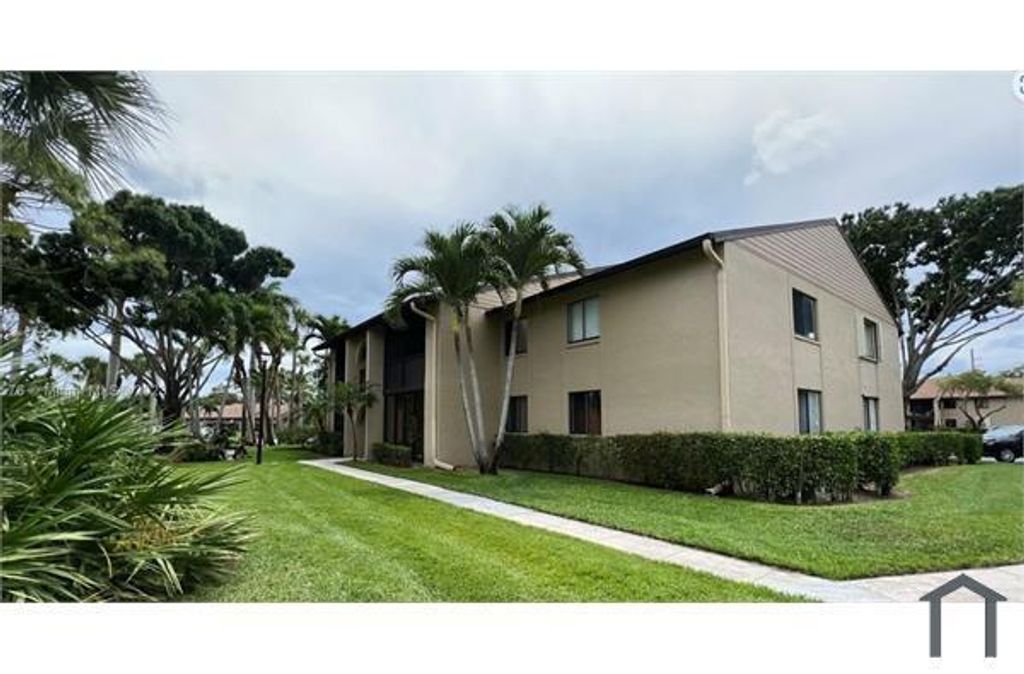 501 Shady Pine Way D1, Greenacres, FL 33415
