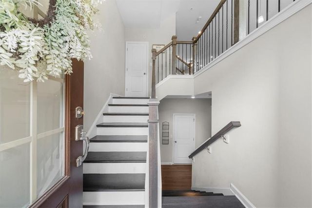 324 Commons Avenue, Woodstock, GA 30188