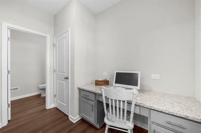 324 Commons Avenue, Woodstock, GA 30188