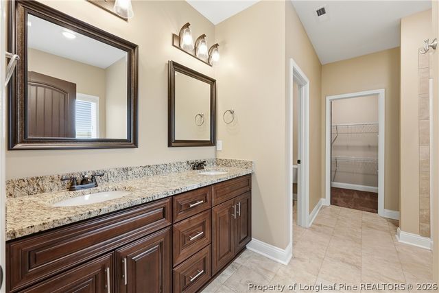 206 Leland Lane, Raeford, NC 28376