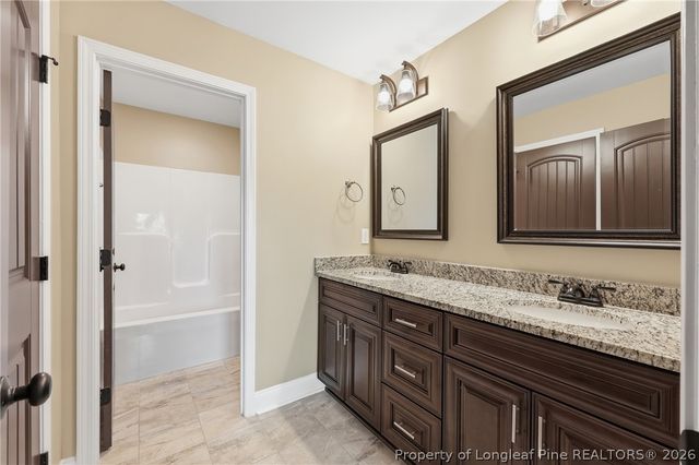 206 Leland Lane, Raeford, NC 28376