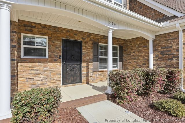 206 Leland Lane, Raeford, NC 28376