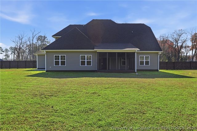 206 Leland Lane, Raeford, NC 28376