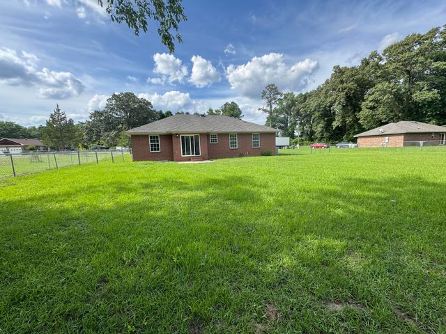 3330 Denton Drive, Dalzell, SC 29040