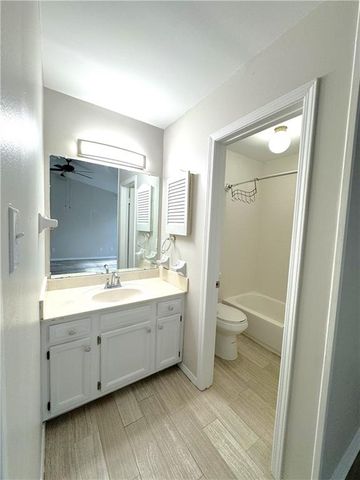 5900 Grelot Road 504, Mobile, AL 36609