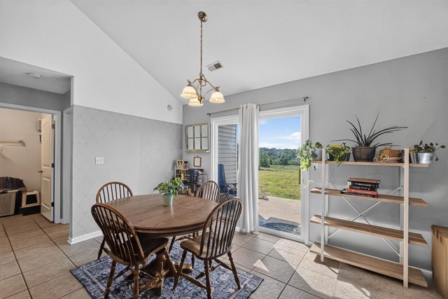 2 LEXIBELLE DR, Columbia, MO 65201