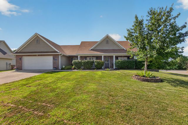2 LEXIBELLE DR, Columbia, MO 65201