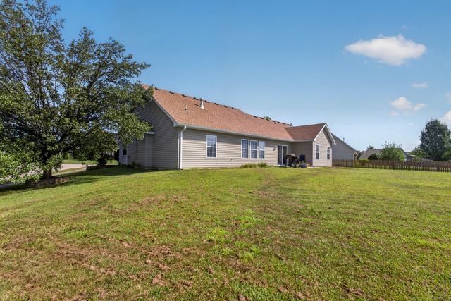 2 LEXIBELLE DR, Columbia, MO 65201
