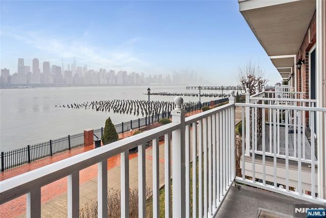 40 Lydia Drive, Guttenberg, NJ 07093