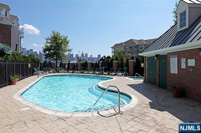 40 Lydia Drive, Guttenberg, NJ 07093