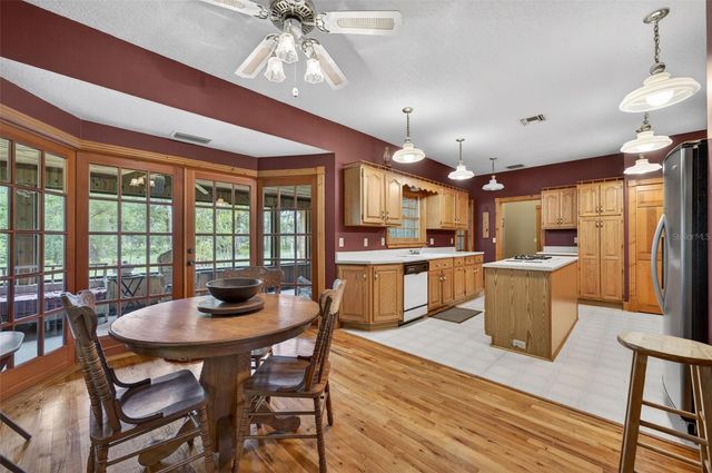 20621 SHADY OAK LANE, Eustis, FL 32736