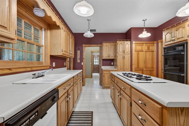 20621 SHADY OAK LANE, Eustis, FL 32736