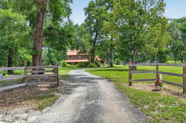 20621 SHADY OAK LANE, Eustis, FL 32736