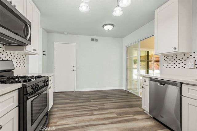 41899 Humber, Temecula, CA 92591