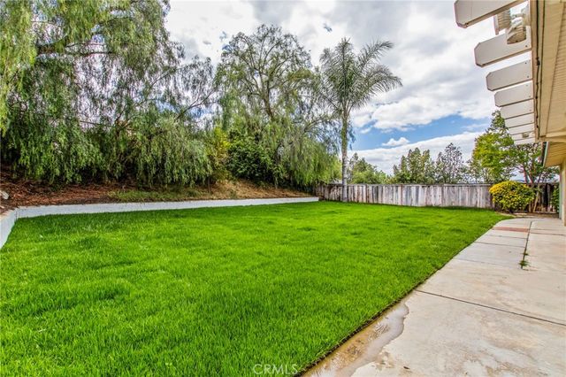 41899 Humber, Temecula, CA 92591