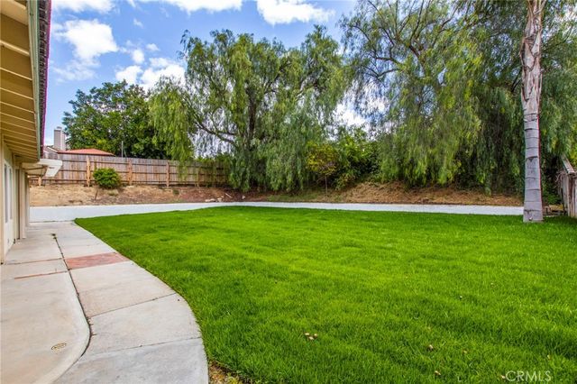 41899 Humber, Temecula, CA 92591