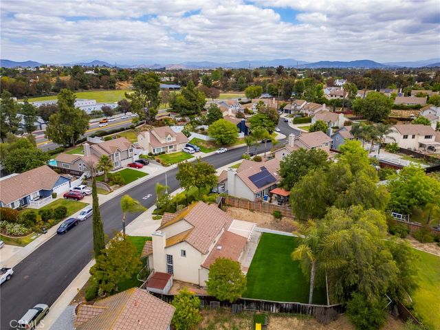 41899 Humber, Temecula, CA 92591