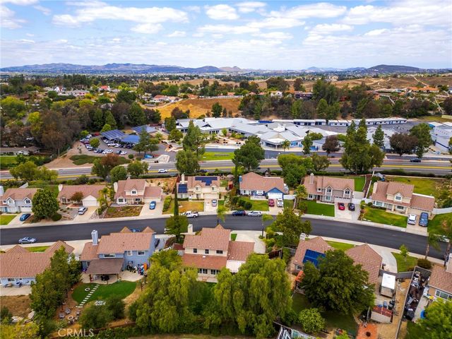 41899 Humber, Temecula, CA 92591
