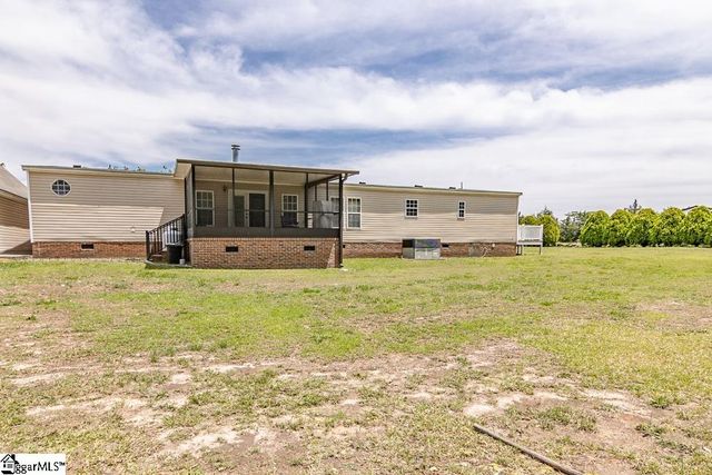 1597 Sexton Gin Road, Starr, SC 29684
