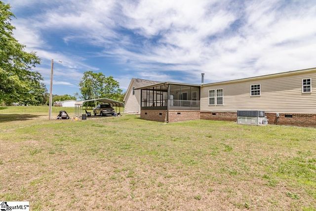 1597 Sexton Gin Road, Starr, SC 29684