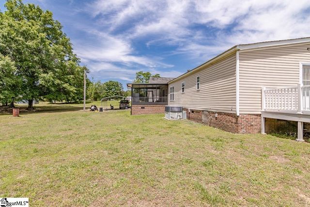 1597 Sexton Gin Road, Starr, SC 29684