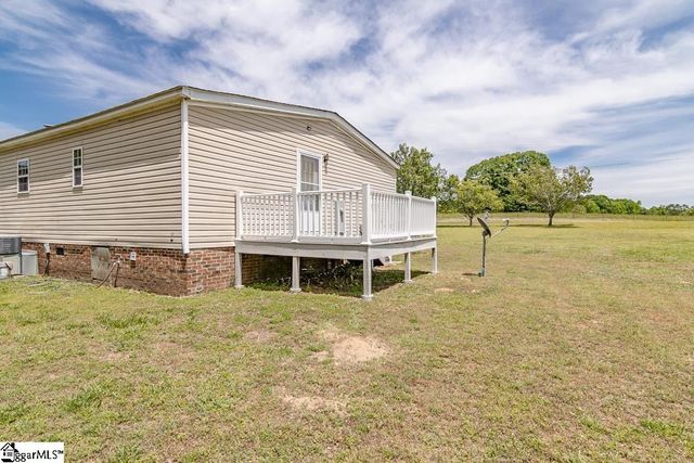 1597 Sexton Gin Road, Starr, SC 29684