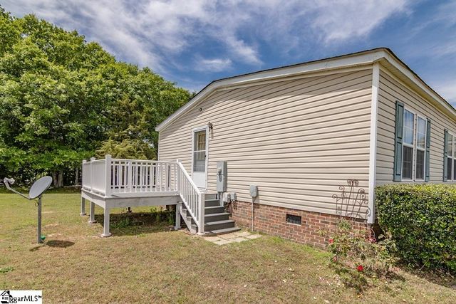 1597 Sexton Gin Road, Starr, SC 29684