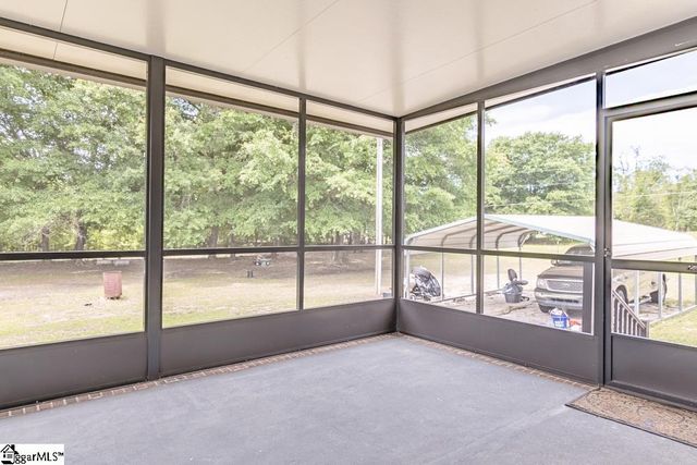 1597 Sexton Gin Road, Starr, SC 29684