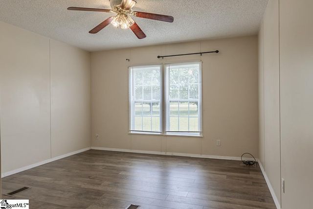1597 Sexton Gin Road, Starr, SC 29684