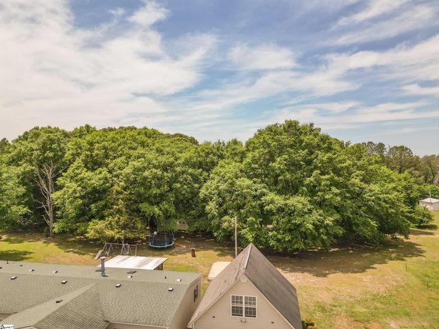 1597 Sexton Gin Road, Starr, SC 29684