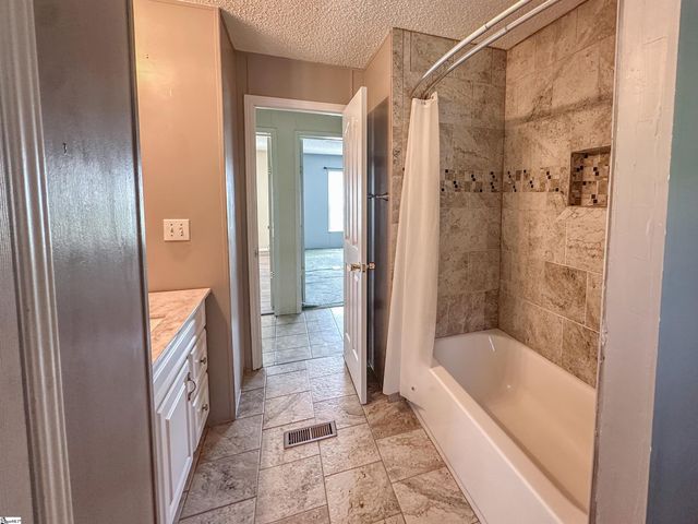 1597 Sexton Gin Road, Starr, SC 29684