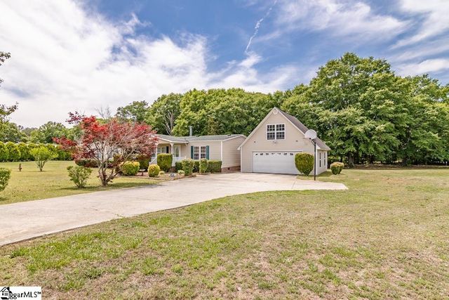 1597 Sexton Gin Road, Starr, SC 29684