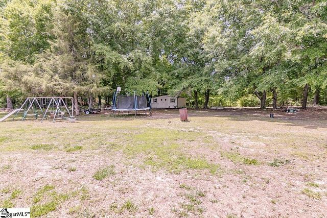 1597 Sexton Gin Road, Starr, SC 29684