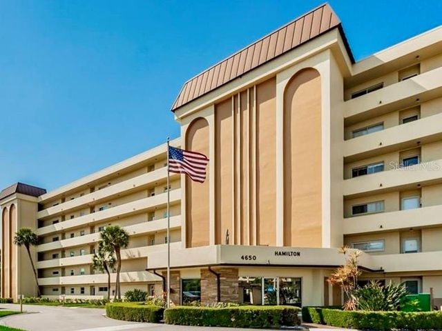 4650 COVE CIRCLE UNIT 311, St Petersburg, FL 33708