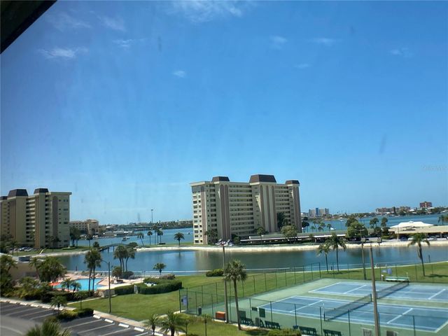 4650 COVE CIRCLE UNIT 311, St Petersburg, FL 33708