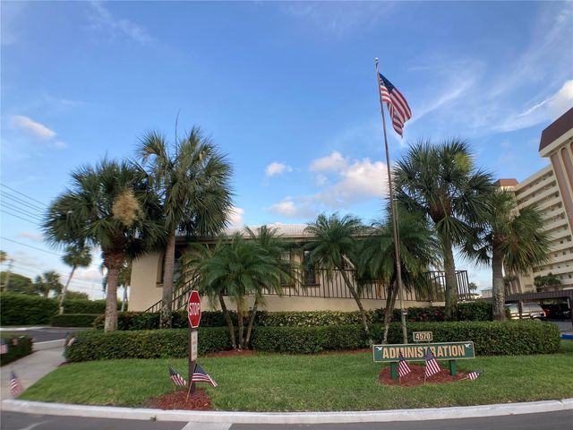 4650 COVE CIRCLE UNIT 311, St Petersburg, FL 33708