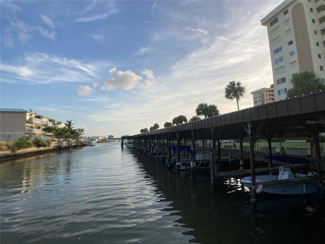 4650 COVE CIRCLE UNIT 311, St Petersburg, FL 33708