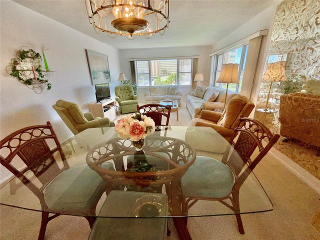 4650 COVE CIRCLE UNIT 311, St Petersburg, FL 33708