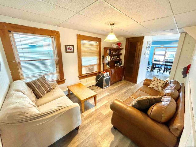 795 East Broadway, Milford, CT 06460