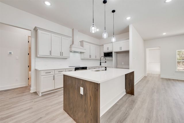 2017 Shady Creek Crossing, Azle, TX 76020