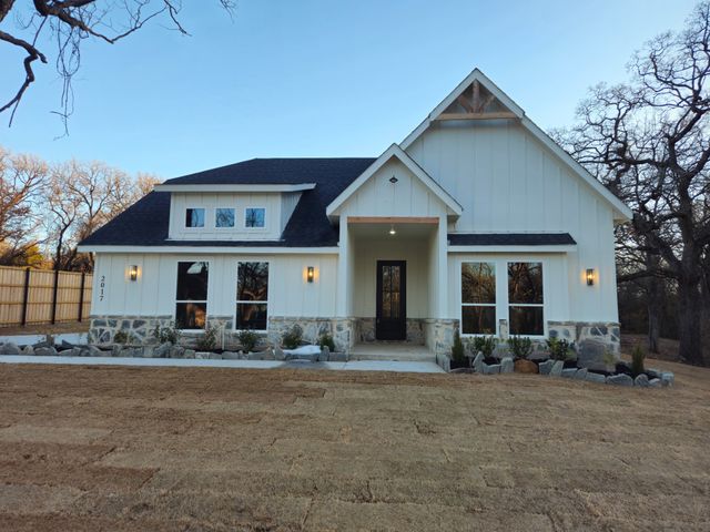 2017 Shady Creek Crossing, Azle, TX 76020