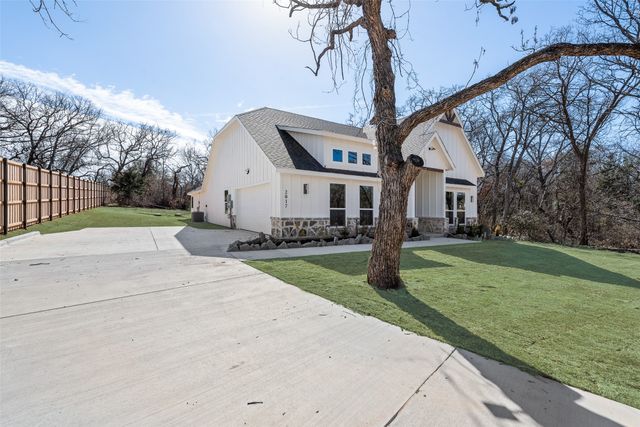 2017 Shady Creek Crossing, Azle, TX 76020