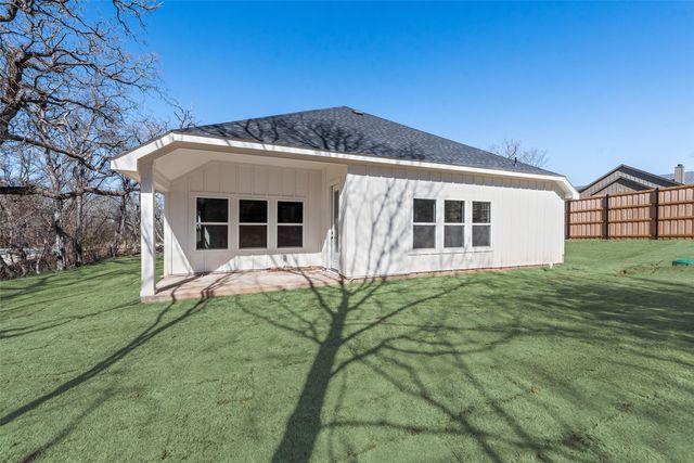 2017 Shady Creek Crossing, Azle, TX 76020