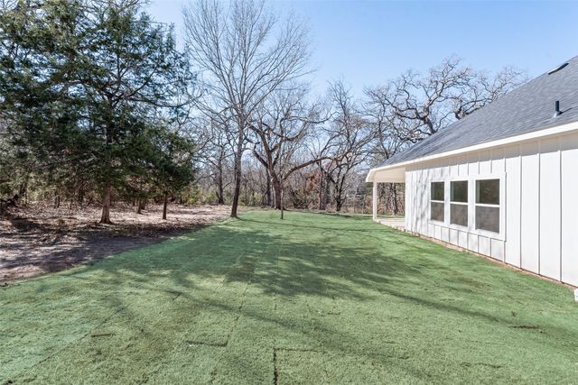 2017 Shady Creek Crossing, Azle, TX 76020