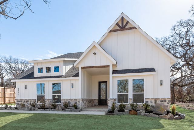2017 Shady Creek Crossing, Azle, TX 76020