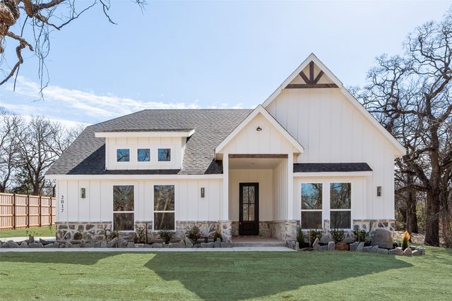 2017 Shady Creek Crossing, Azle, TX 76020
