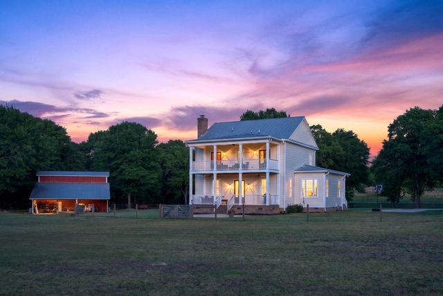 811 Mt Lebanon Church Road, Greer, SC 29651
