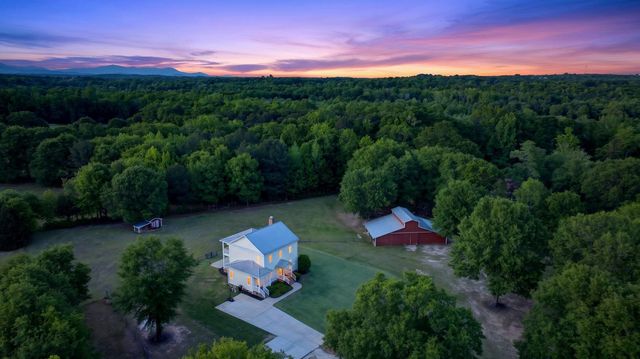 811 Mt Lebanon Church Road, Greer, SC 29651