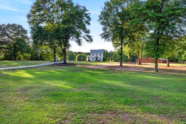 811 Mt Lebanon Church Road, Greer, SC 29651