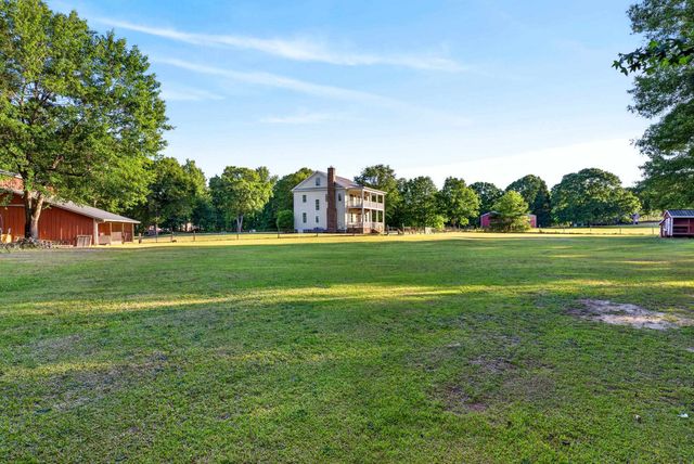 811 Mt Lebanon Church Road, Greer, SC 29651